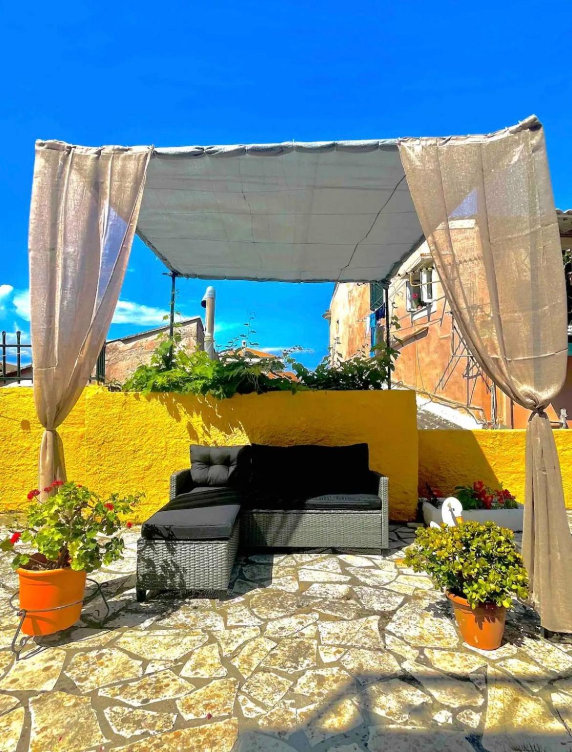 Makis Sea-View Apartment-Corfu Port Mantouki Exterior photo
